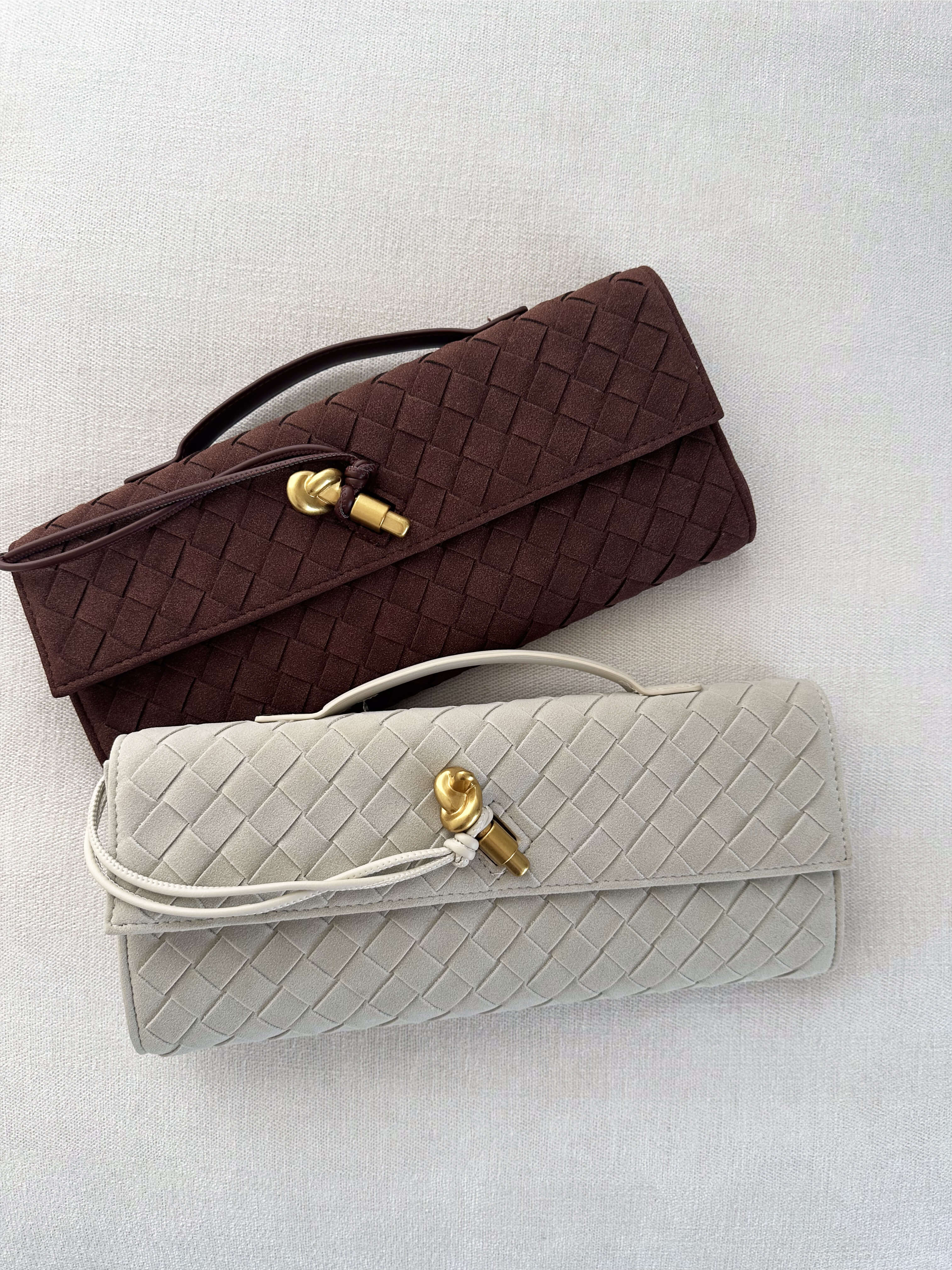 Bolsa Clutch Trançada Camurça Paige