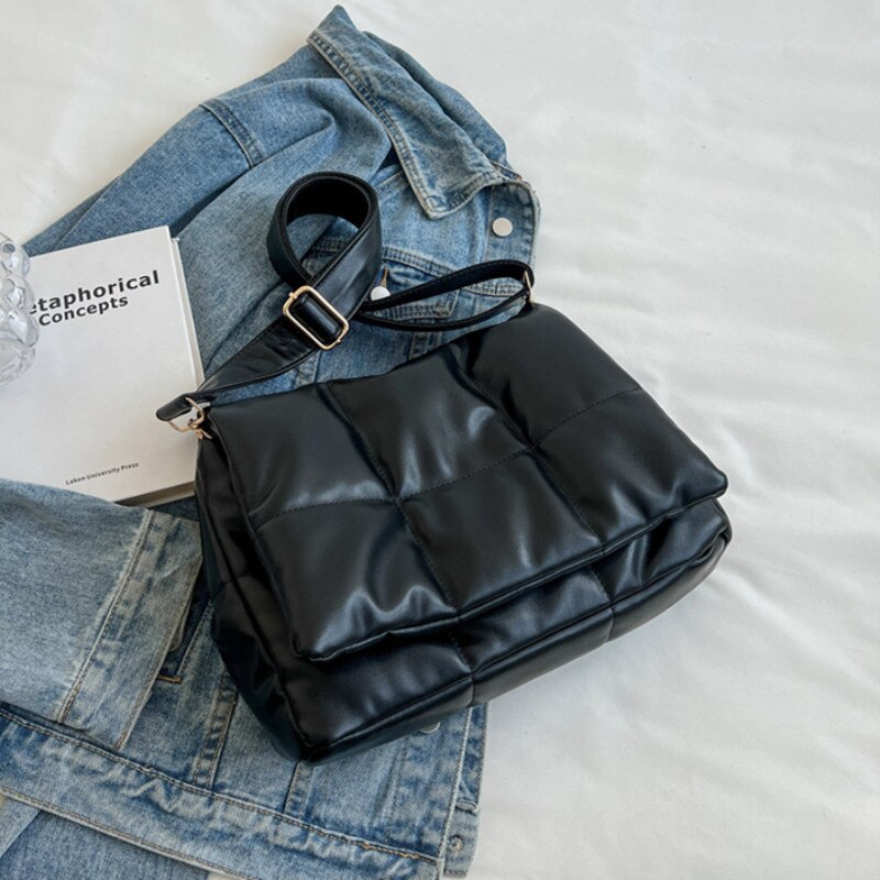 Bolsa Tiracolo Maxi Matelassê Bott